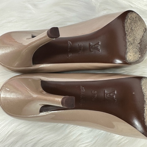 Louis Vuitton Oh Really Nude Patent Open Toe Pump - Picture 13 of 14